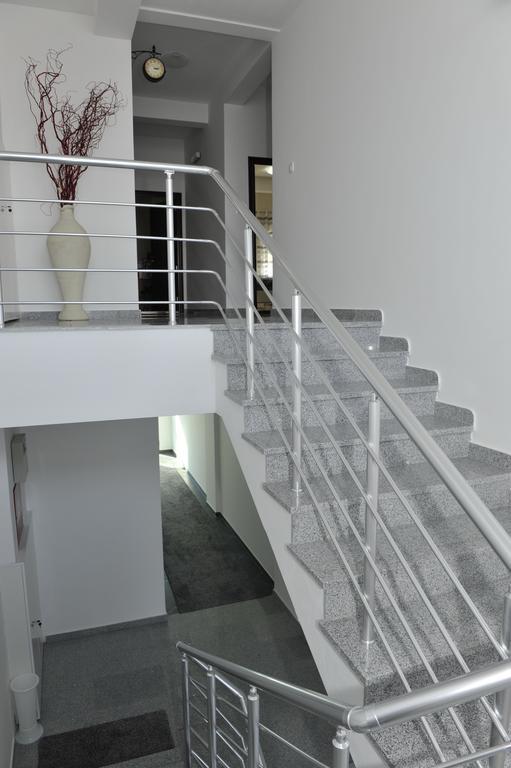 Apartment Jovana Niksic Exterior photo